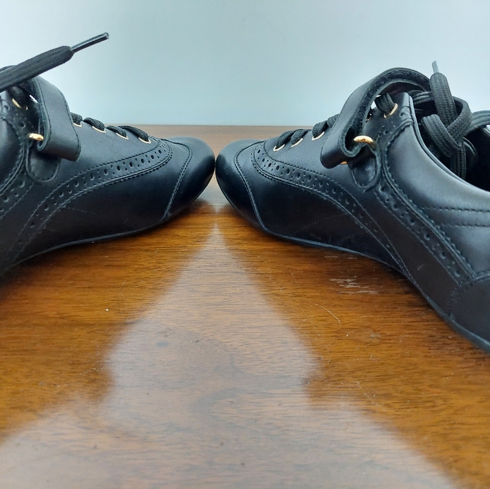 Louis Vuitton Leather Sneakers Sz 7 - Picture 10 of 11